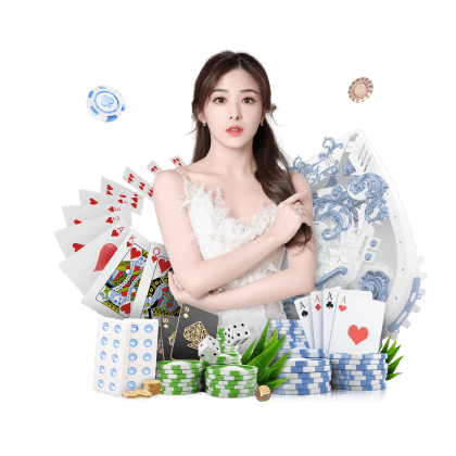 瑟尔洛特高高跃起头球攻门，卢宁飞扑把球摘下